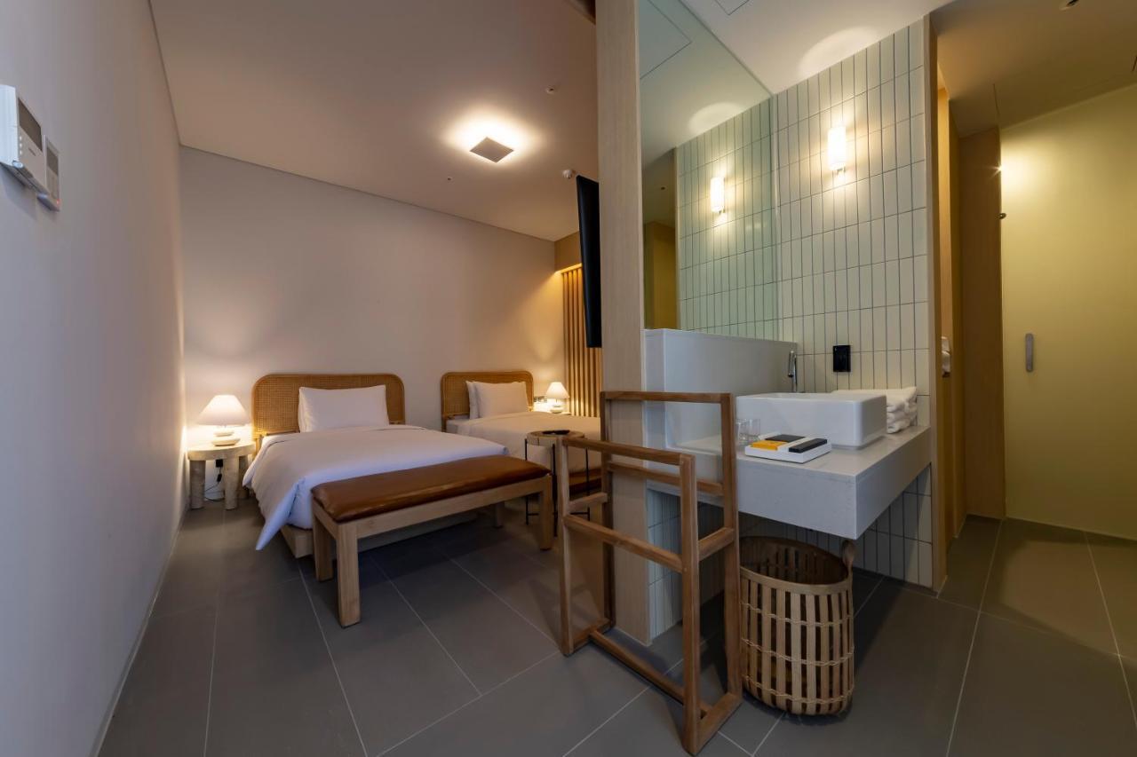 Hound Hotel Haeundae Signature Busan Exterior foto