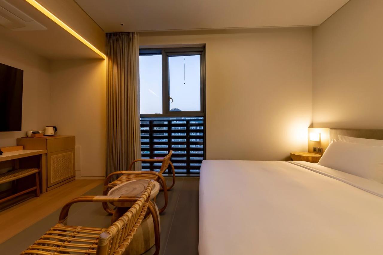 Hound Hotel Haeundae Signature Busan Exterior foto